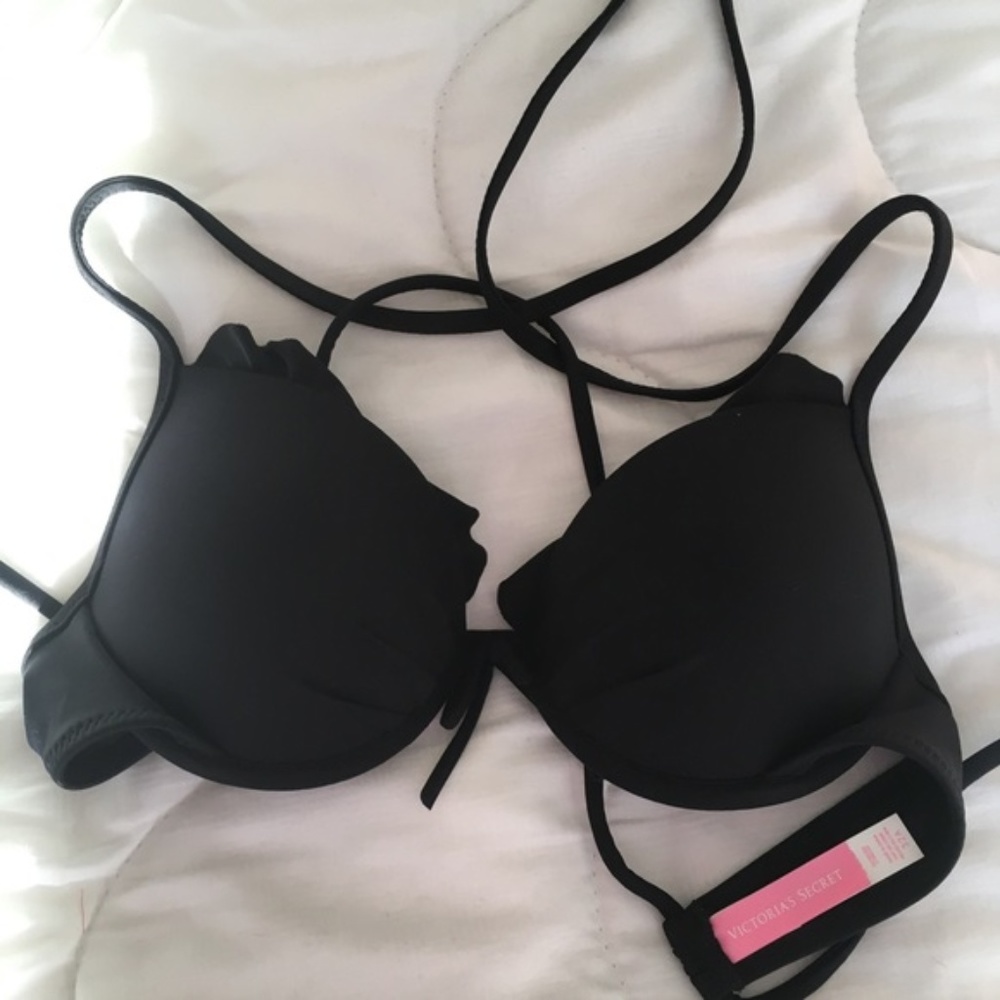 Victoria Secret Swim Top 32A